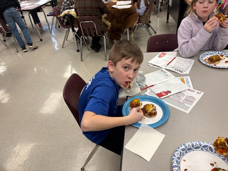 healthy-choices-1 Healthy Choices Take Center Stage at Benjamin Logan Environmental Science Club